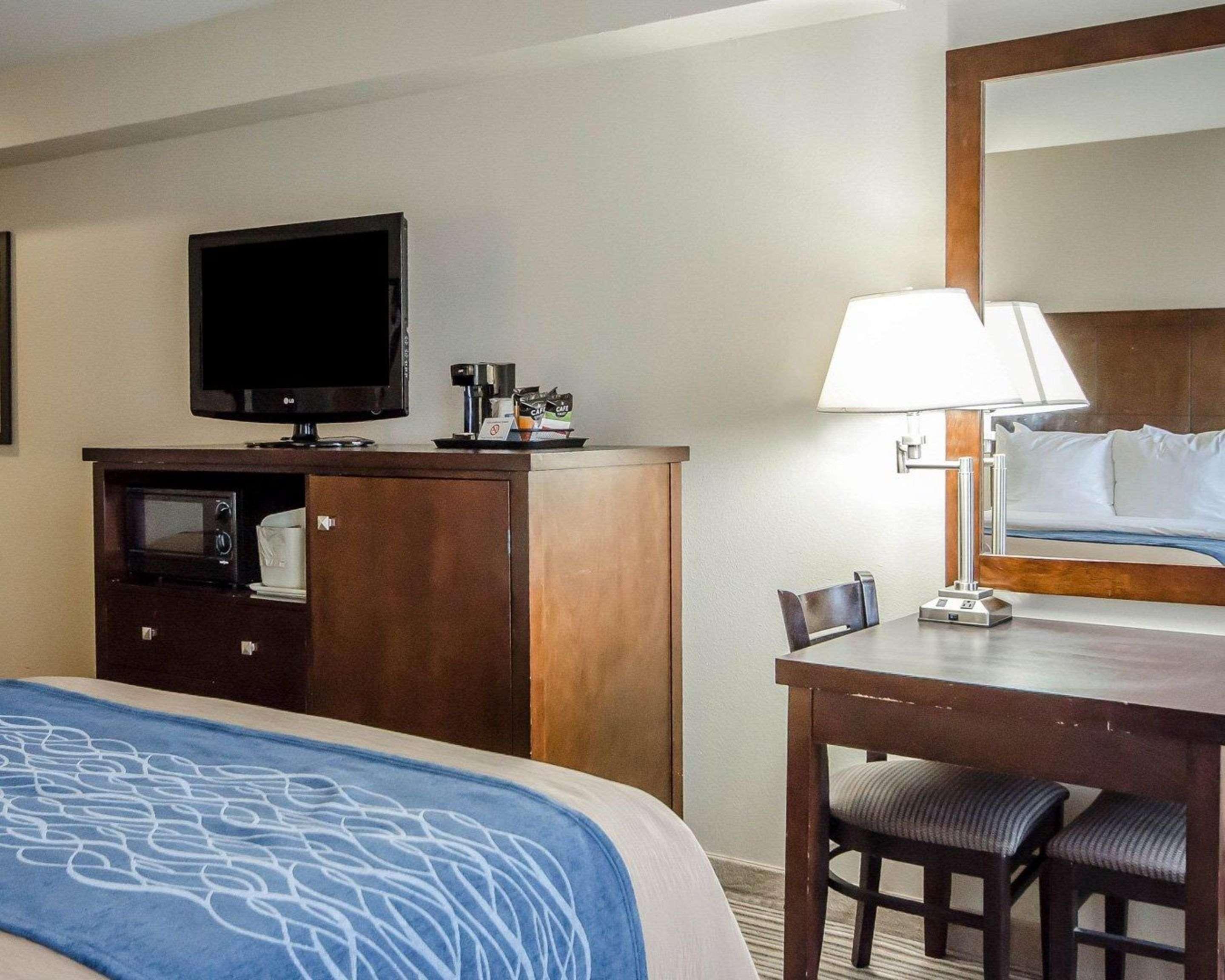 Surestay Plus By Best Western Corydon Exteriör bild